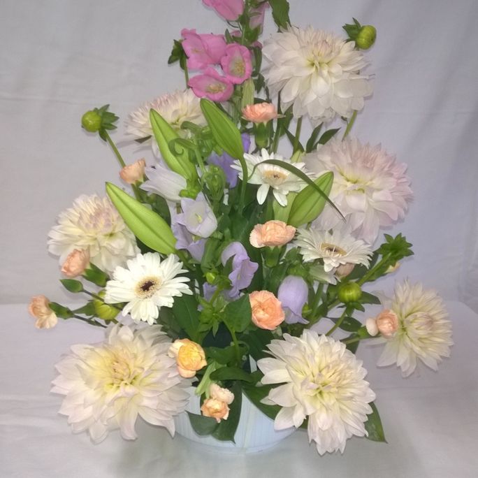 Pastel Colours Fresh Flowers Front Facing Locker Arrangement 