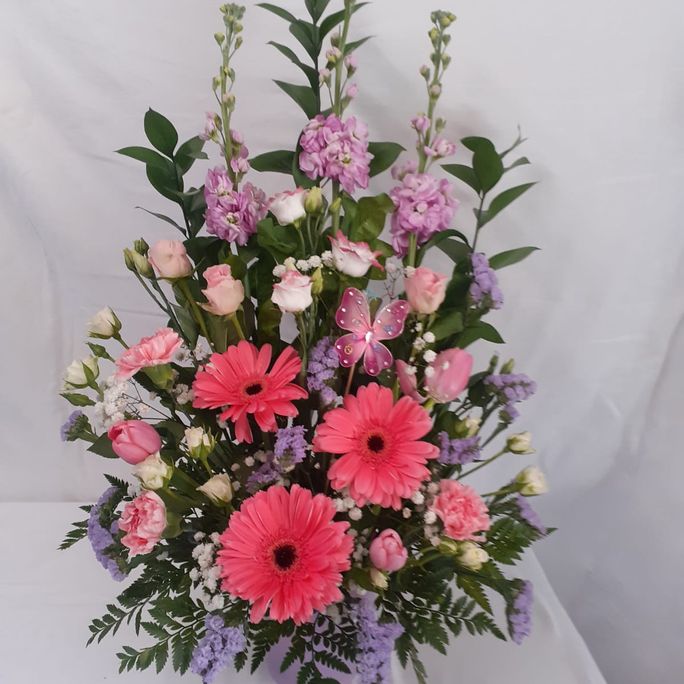 Front Facing Fresh Flower Arrangement 