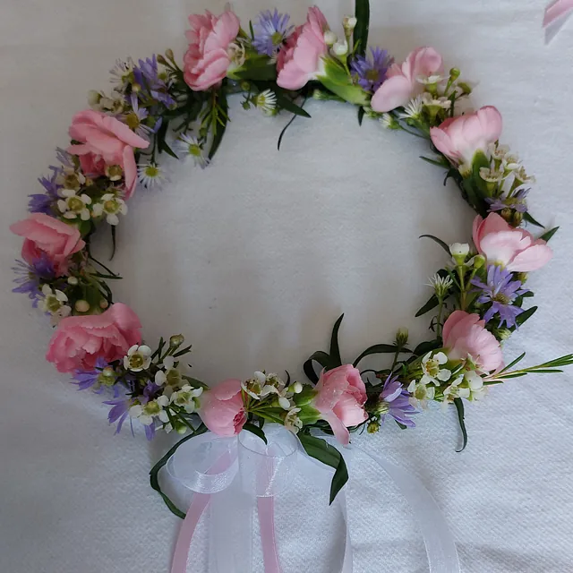 Bride/Bridesmaid flower head-dress 