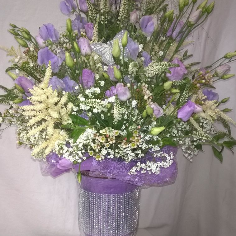 Lavender & White Table display 