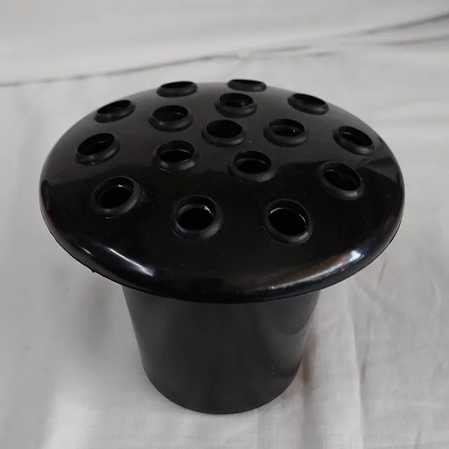 Headstone / Crem plot flower pot black
