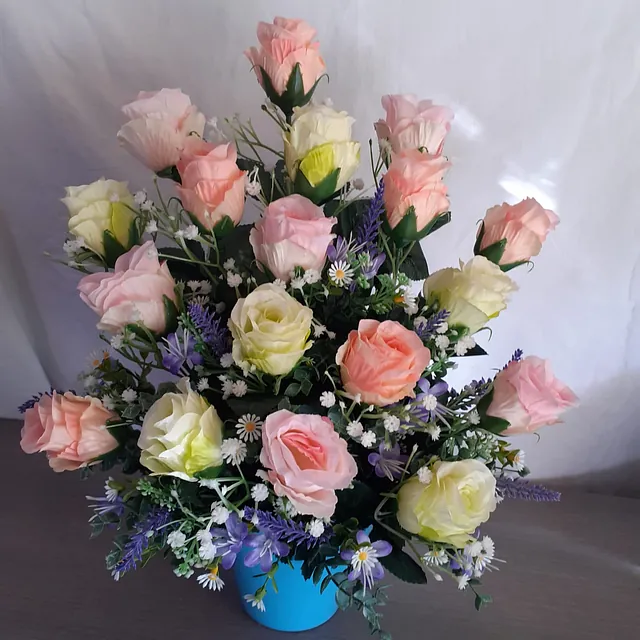 Realistic Artificial Front Facing Arrangement from £85.00