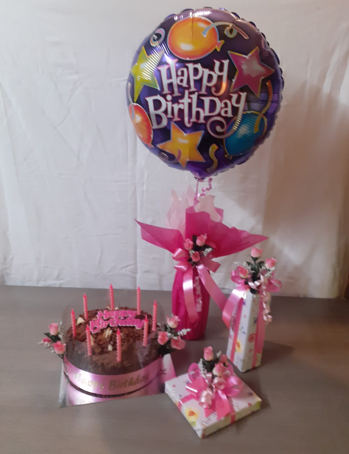 Helium Balloon / Bottle / Cake / Chocolates 