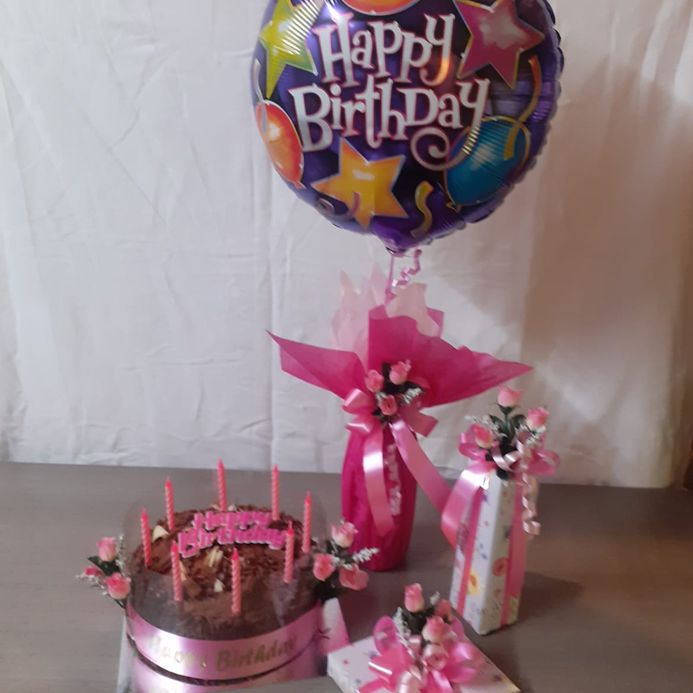 Helium Balloon / Bottle / Cake / Chocolates 