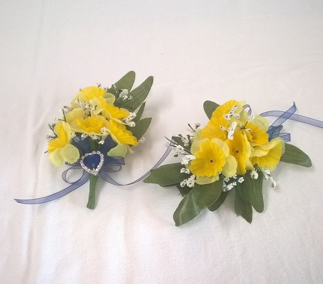 Mothers Silk flower corsage