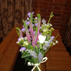  Ceremony Wedding Chair ends flower bunches 