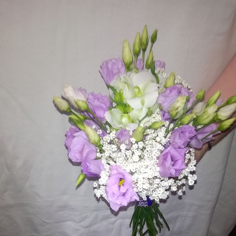 Bridesmaid flowers for Teenagers 